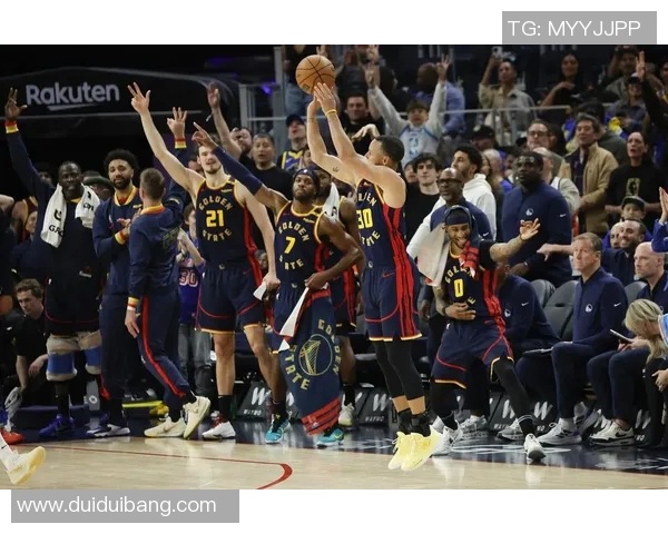 2012年NBA季后赛雷霆与马刺第三场精彩对决回顾与分析