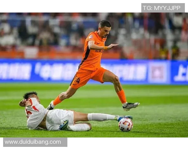 中超韩韩足球比赛视频直播精彩瞬间回顾与分析 中超韩韩足球比赛视频直播精彩瞬间回顾与分析