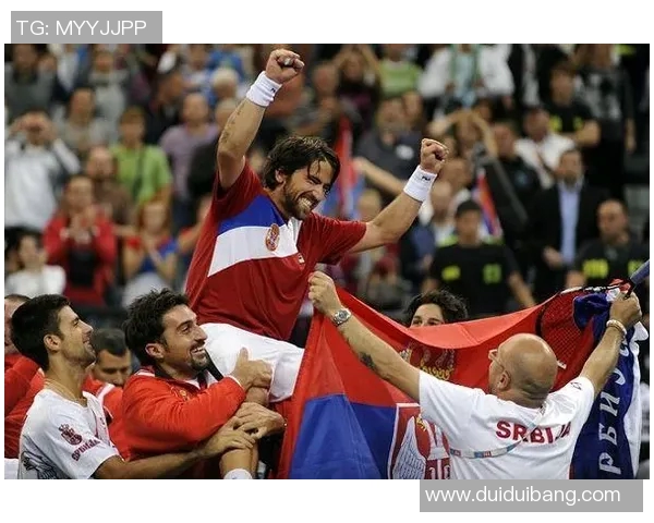 泽尼特与乌迪纳摩激战正酣双方争夺胜利荣耀之战