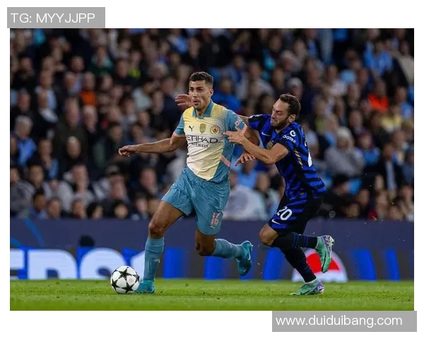 罗德里在球场上的表现如何影响曼城的战术布局与未来发展