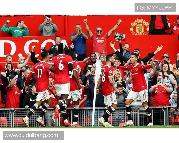 年轻人对曼联精彩对决视频回顾赛场激情与年轻活力的碰撞